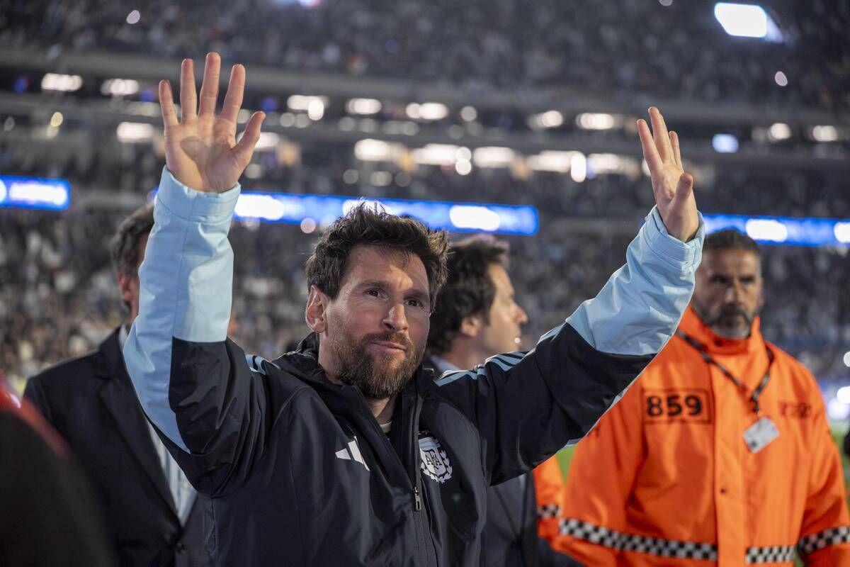 Messi, lacrime e gol nell'ultima partita con l'Argentina: "Non tornare più sarà grande dolore" - 
