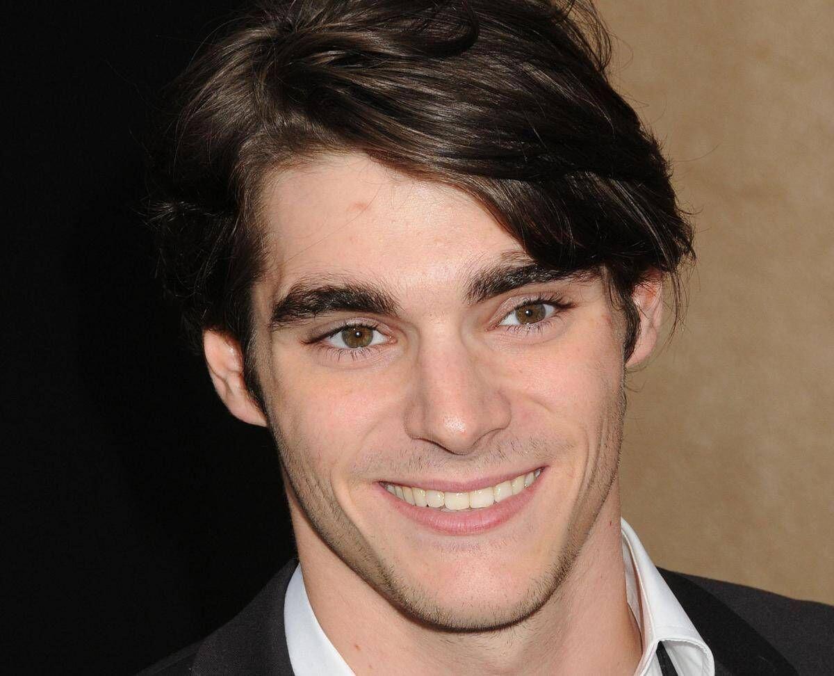 Morto a 34 anni RJ Mitte, addio al Walter White Jr. di 'Breaking Bad' - 