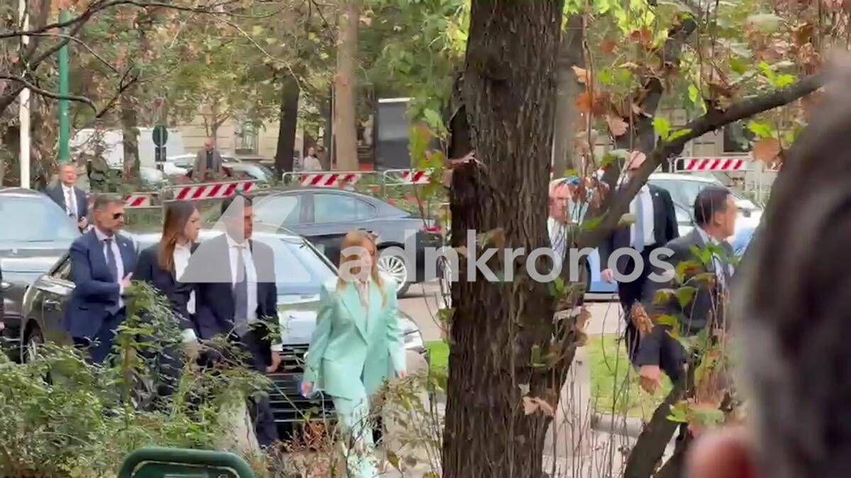 L'arrivo di Giorgia Meloni all'assemblea generale di Assolombarda - Video - 