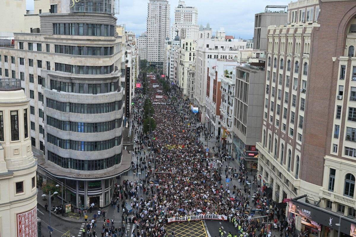 Spagna, avanti con la protesta: decine di migliaia in piazza per il diritto alla casa - 