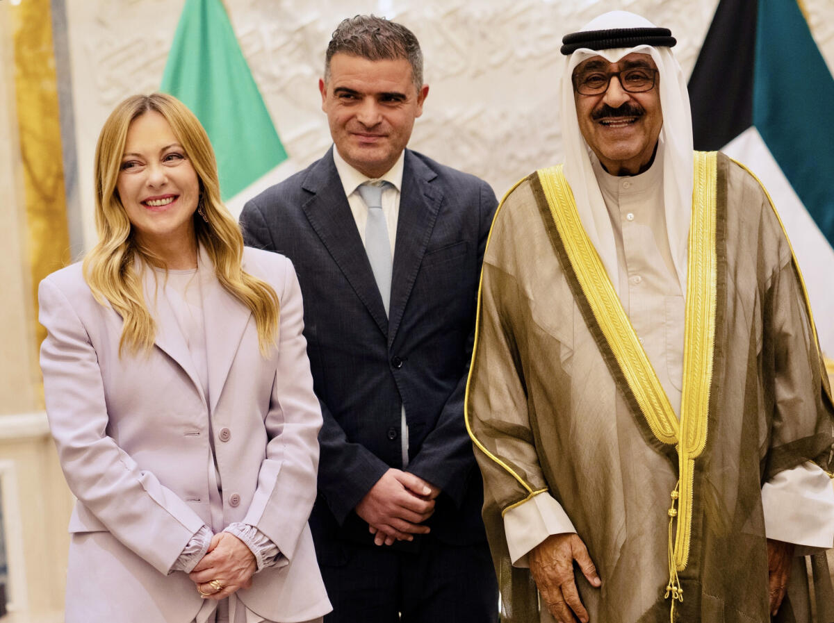 Meloni in Kuwait: firmati quattro accordi su investimenti, difesa e cooperazione - 