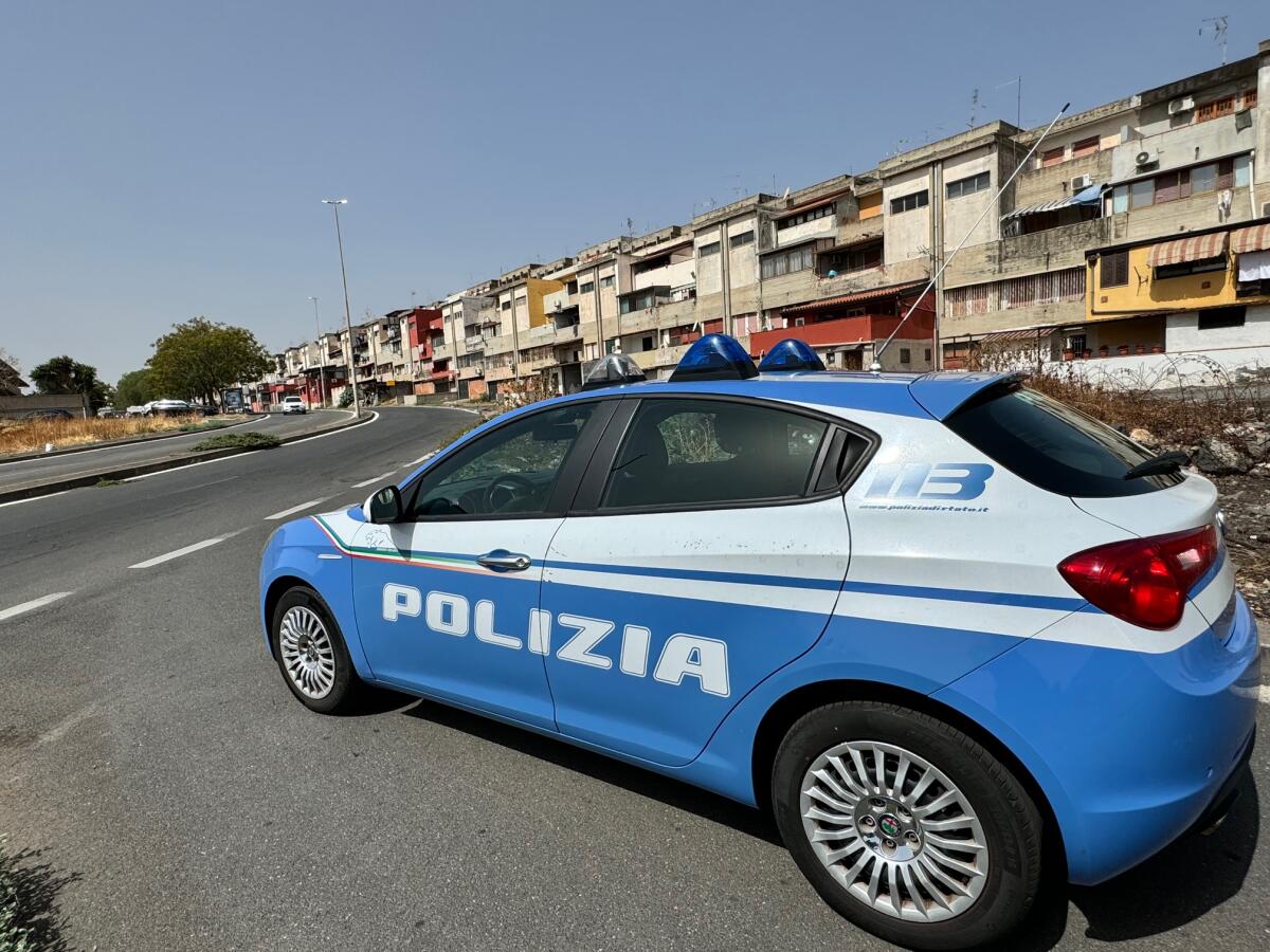 Blitz in via Capo Passero: arrestato un pusher, sequestri di cocaina e marijuana - 