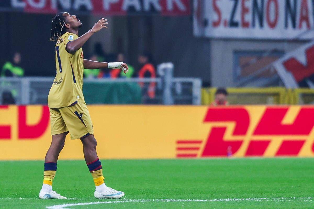 Mbangula show a San Siro: tripletta e risposta a Cissé, il Bologna ribalta il Milan - 