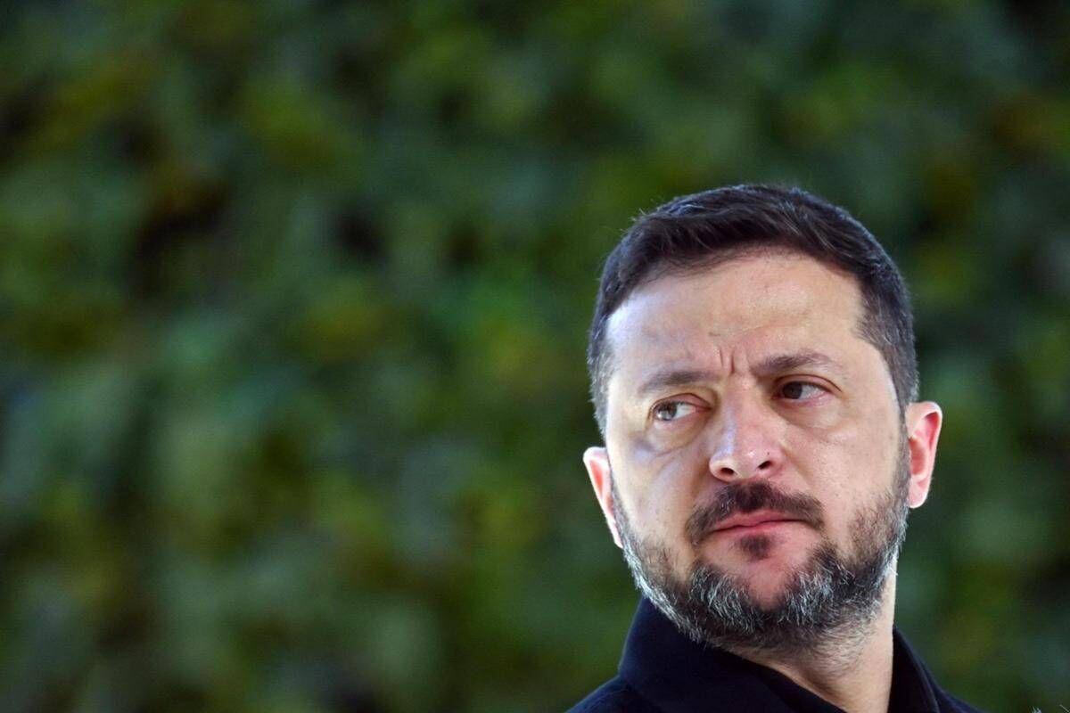 Ucraina, Zelensky: "A novembre trilaterale con Usa e Russia". Trump: "Presto la svolta" - 