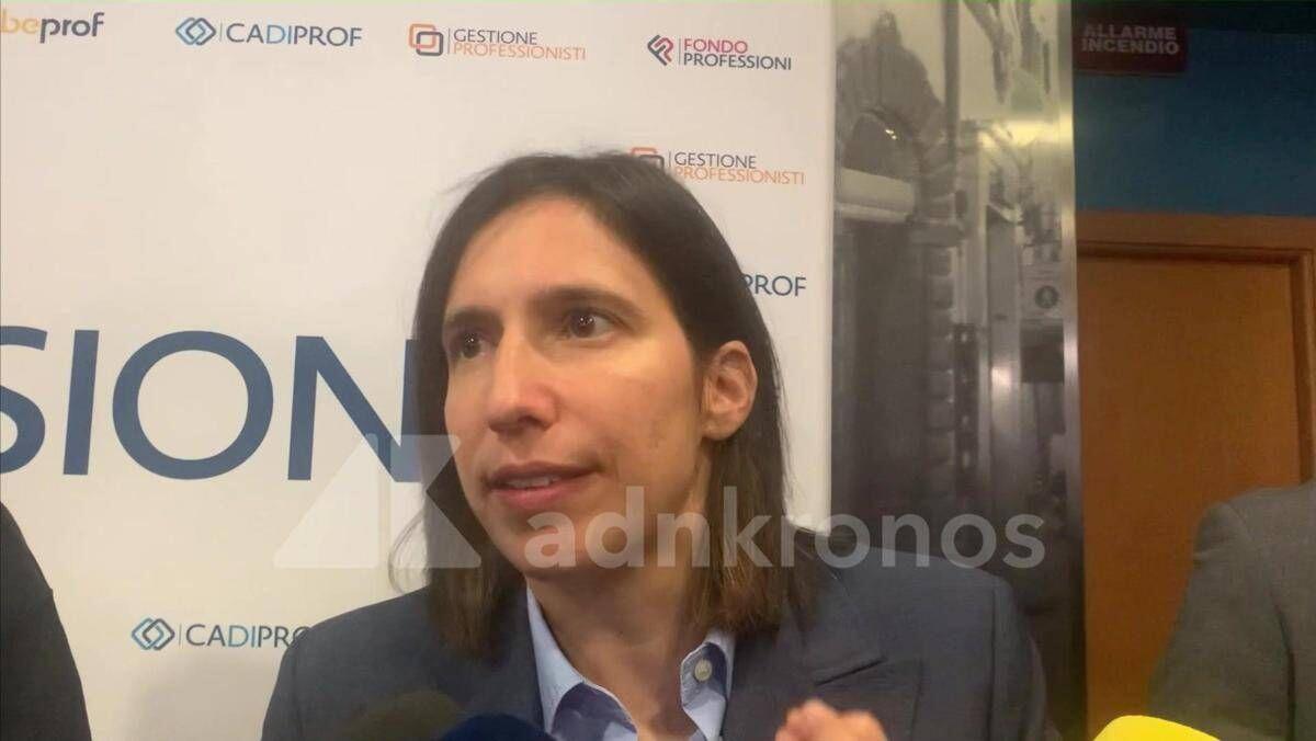 Caro carburanti, Schlein: "Governo non ha scuse, servono risposte e non si può più aspettare" - Video - 
