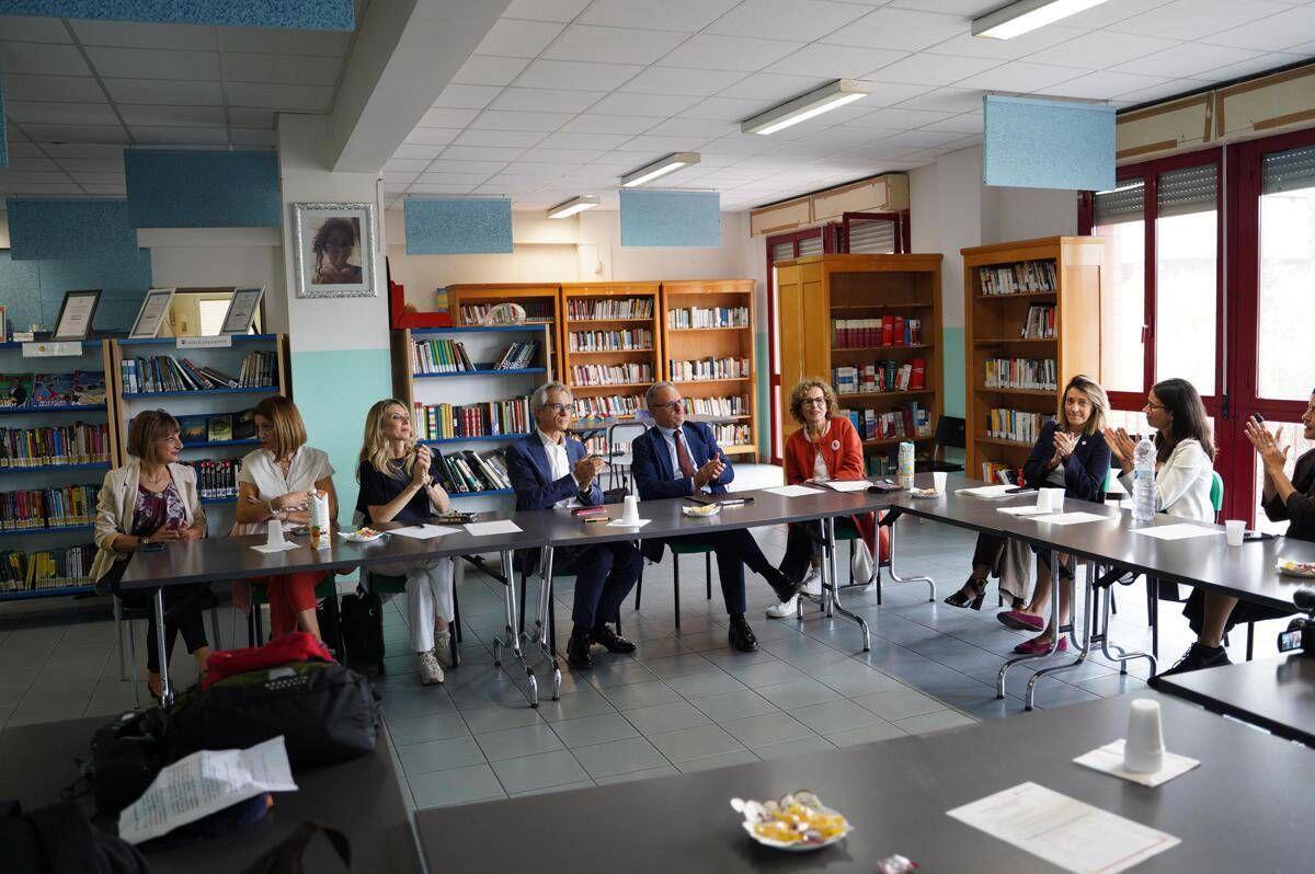 Save the Children e UniCredit per rafforzare la partecipazione degli studenti e prevenire la dispersione - 