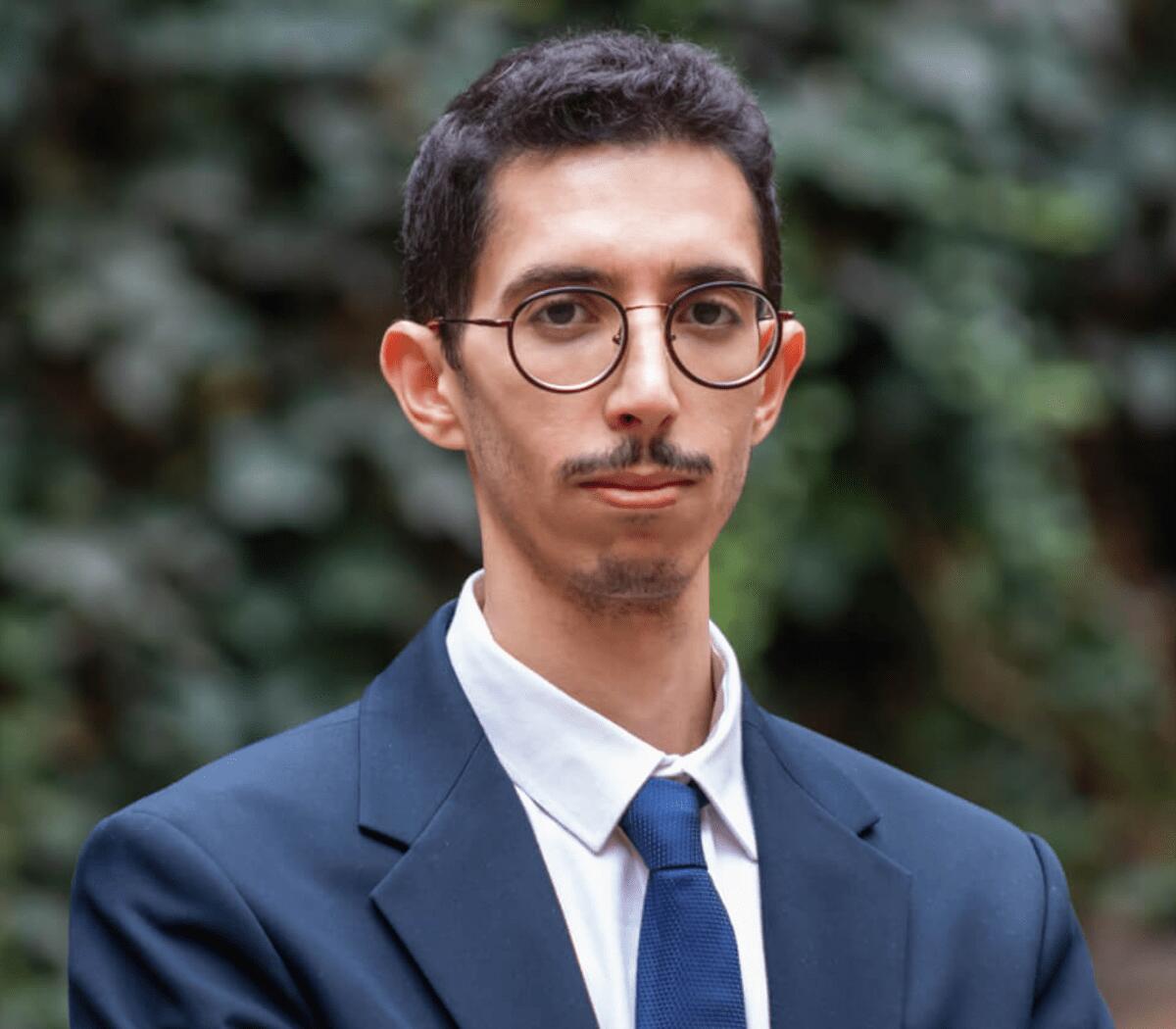 Movimento 17 ottobre, trovata la 'mente': chi è Youssef Siher, pro Pal e giornalista free lance. Indagato per istigazione a delinquere - 