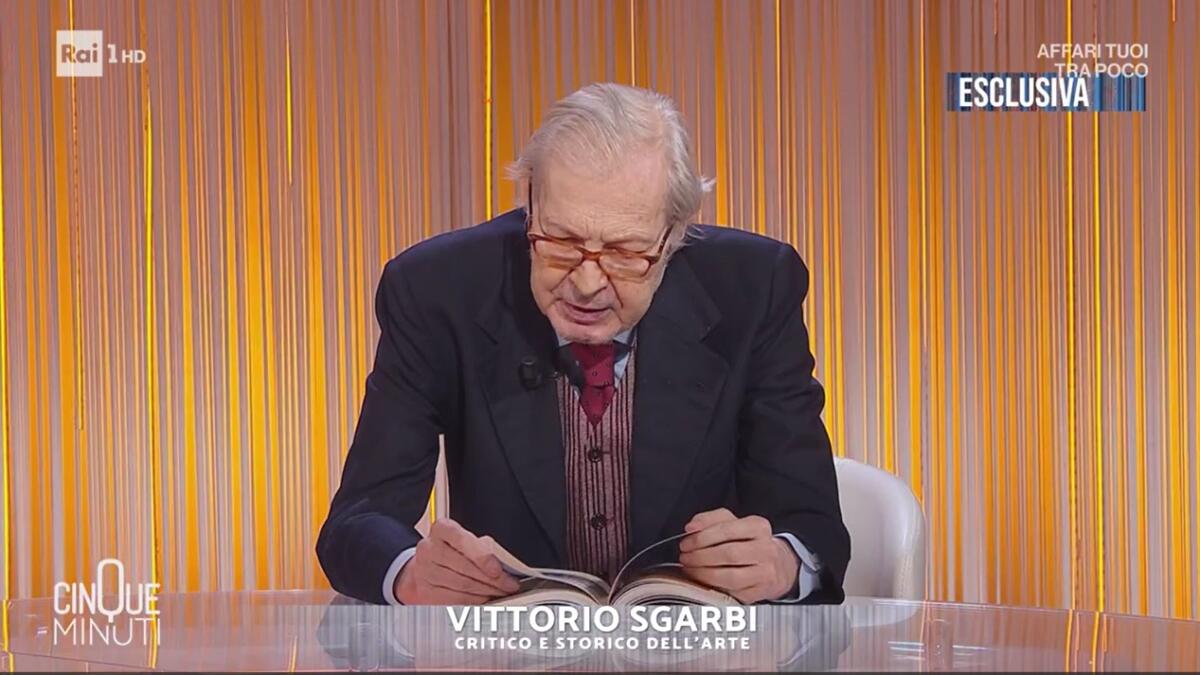 Vittorio Sgarbi in terapia intensiva al Gemelli: condizioni critiche ma stabili - 