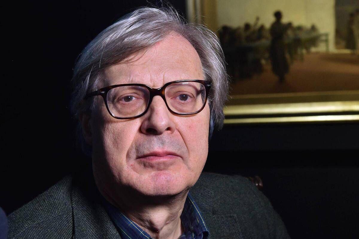 Vittorio Sgarbi, trasferito in terapia sub-intensiva: inizierà la riabilitazione respiratoria - 
