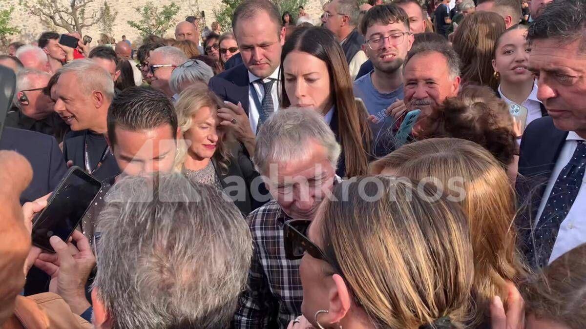 Meloni nelle Marche, bagno di folla ad Ascoli Piceno - Video - 