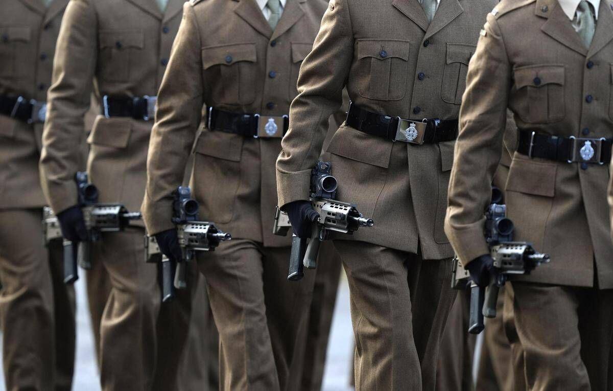 Regno Unito, il capo dell'esercito evoca il rischio guerra. L'esperto: "Il Paese non è pronto" - 