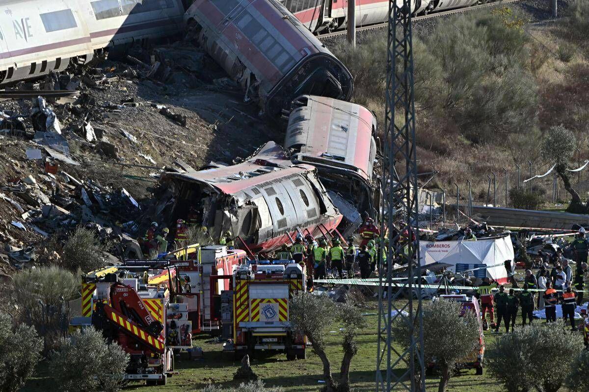 Spagna, tragedia ferroviaria irrompe nella campagna elettorale: nuova grana per Sanchez a un mese dal voto - 