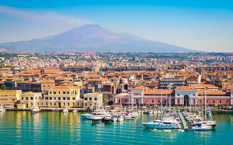 Corteo a Catania il 30 ottobre: divieti di transito e sosta nel centro storico - 