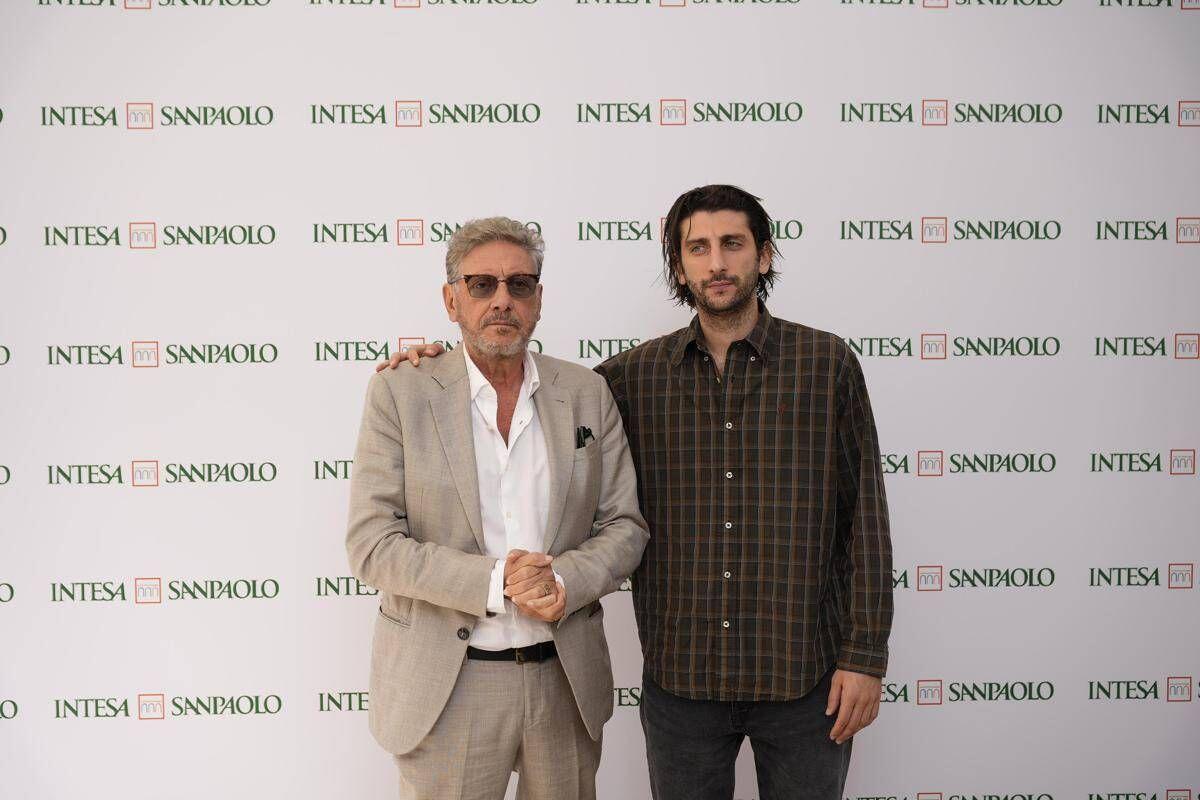 Intesa Sp, Sergio e Pietro Castellitto firmano la nuova campagna istituzionale 'A mano a mano'﻿ - 