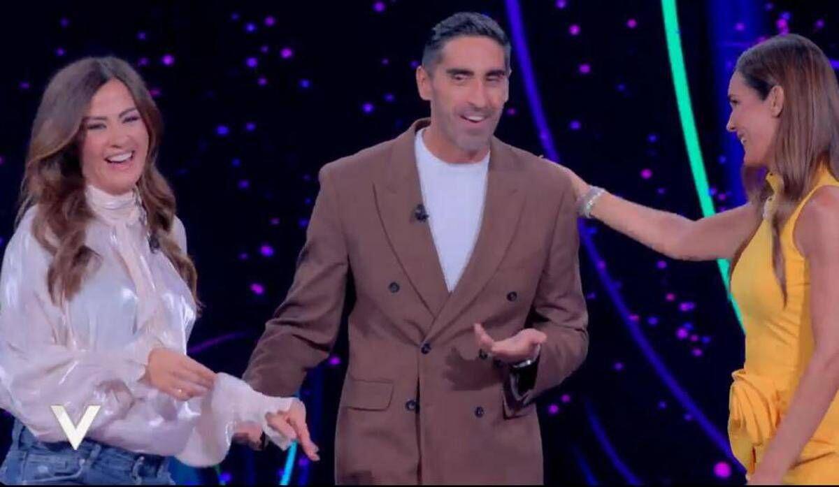 Giorgia Palmas e Filippo Magnini: "Diventeremo genitori di un maschietto" - 
