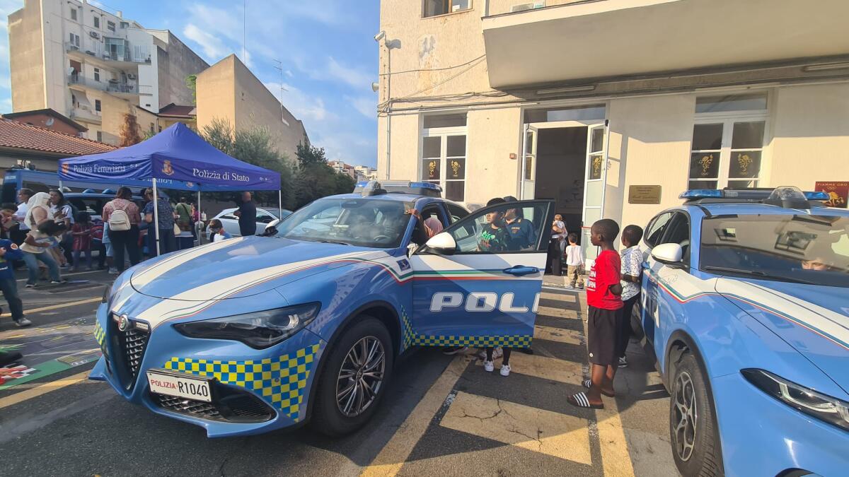 Oltre 250 giovani al Family Day della Polizia a Catania: medaglie di commiato e spazio della legalità - 