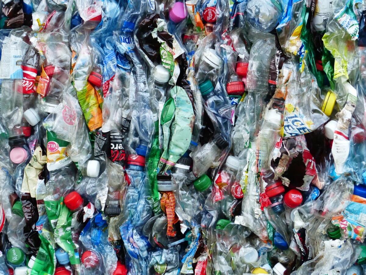 Plastic Tax e Sugar Tax rinviate di altri sei mesi: Tajani annuncia possibile slittamento ulteriore - 