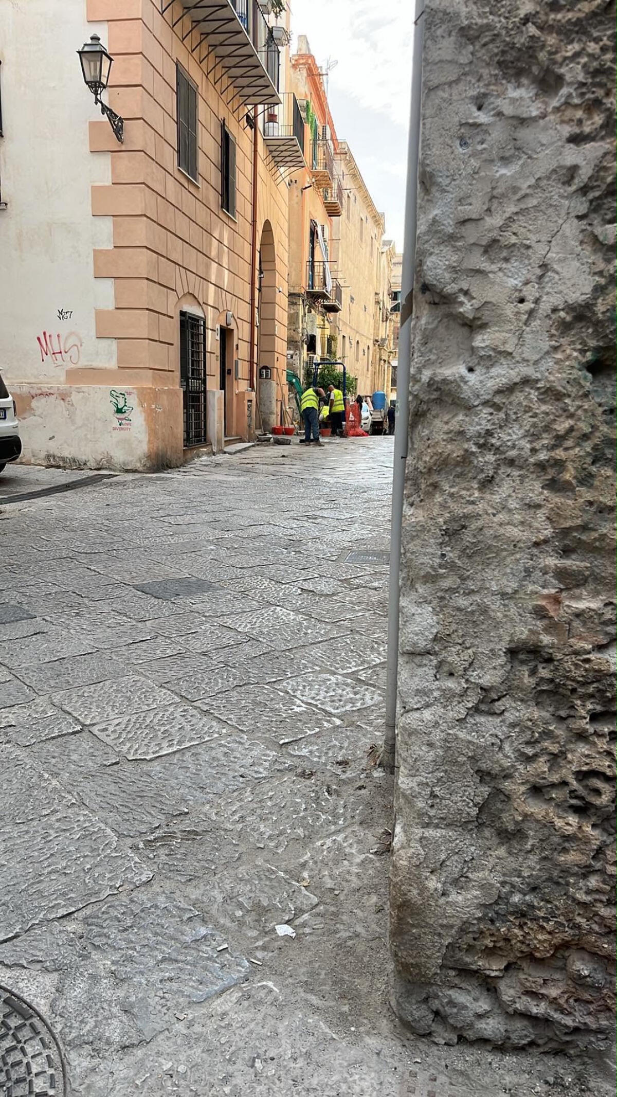 Amap risolve sversamento in via del Celso: la consigliera Calabrese plaude all'intervento - 
