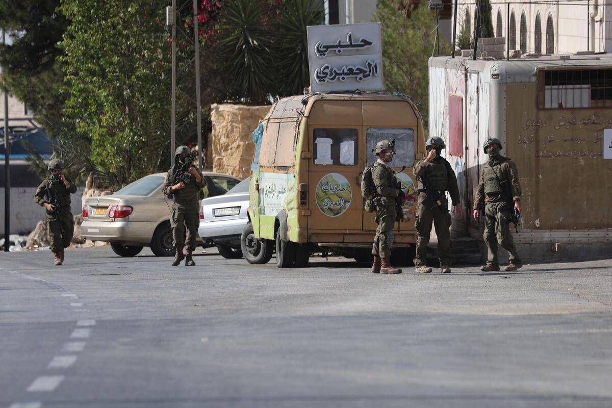 Blitz Idf in Cisgiordania: "Azione antiterrorismo a Hebron". Almeno 15 palestinesi arrestati - 
