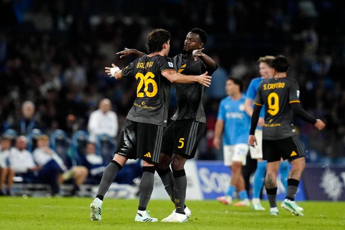 Contatto Beukema-Balerdi sul gol del 3-3, proteste in Napoli-Roma - 