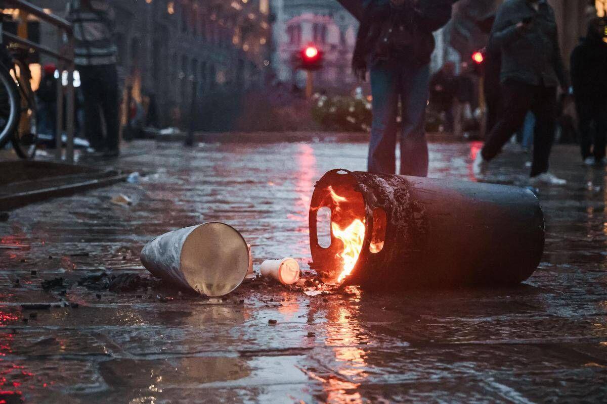 Decreto cortei, stop alla norma sui poteri extra ai militari: non sarà inserita tra le misure anti violenza - 